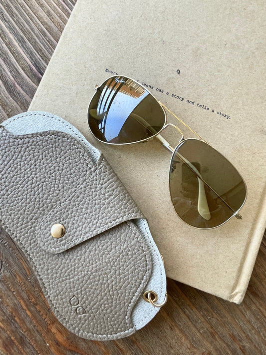 Funda lentes de cuero
